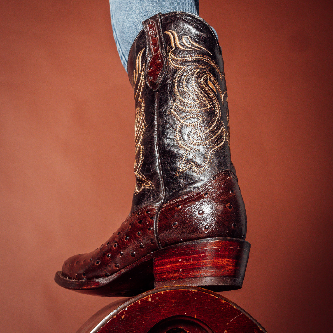 Bota Exótica Piel de Avestruz Café